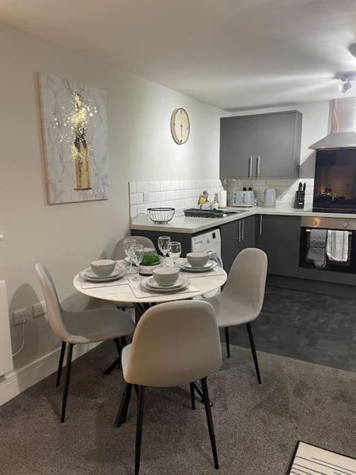Cedar House - 2 Bed House With Free Parking In Town Centre! By Shortstays4U King's Lynn Exterior foto